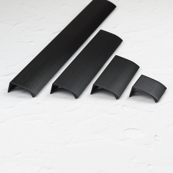 Round Lip Pull Handle - Matte Black